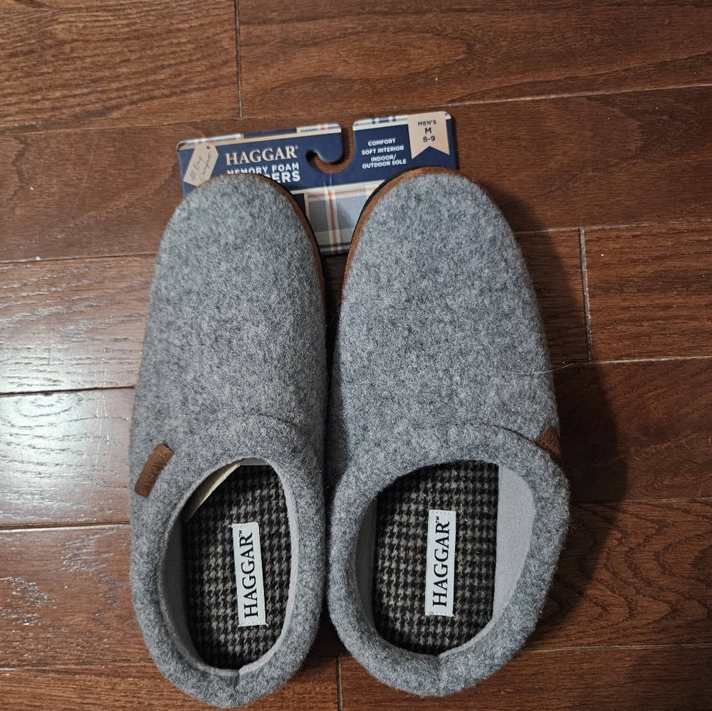 Haggar grey memory foam slippers